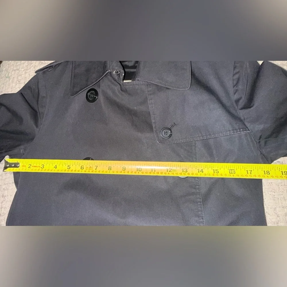Burberry Irene Black Double-Breasted Trench Coat - Picture 16 of 16